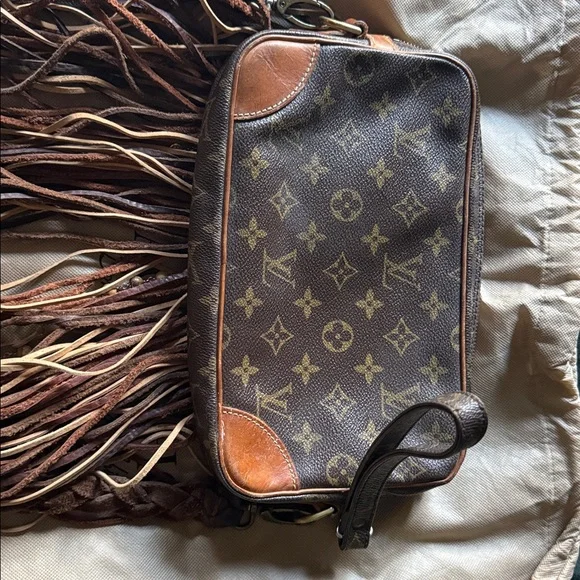 Louis Vuitton Brown Fringe Crossbody Bag - Picture 3 of 9